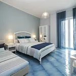 Capri 3* Salernes