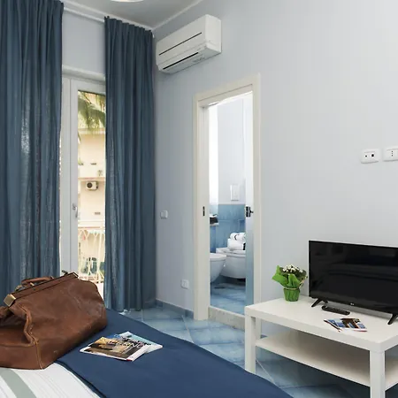 Capri 3*