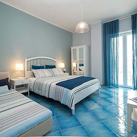 Capri 3*